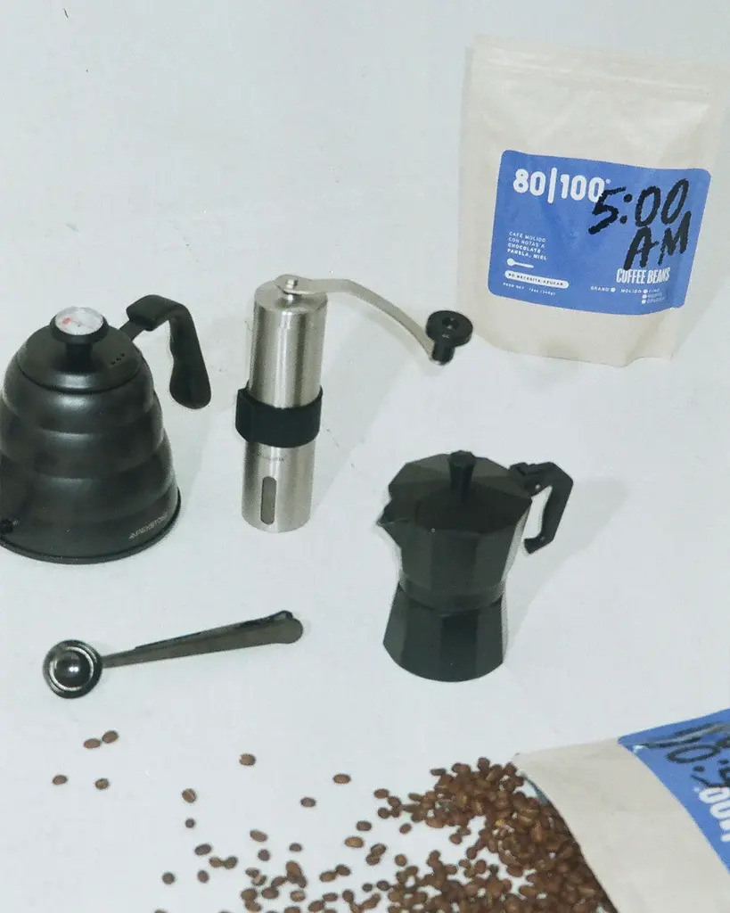 80|100 Brand Arabica Whole Bean Coffee from Colombia's Antioquía Region